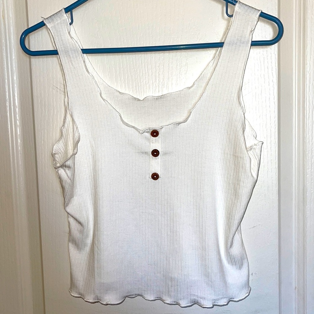 White tank top!
